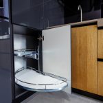 Creating a Modern Kitchen: The Case for Handle-Free Cabinets